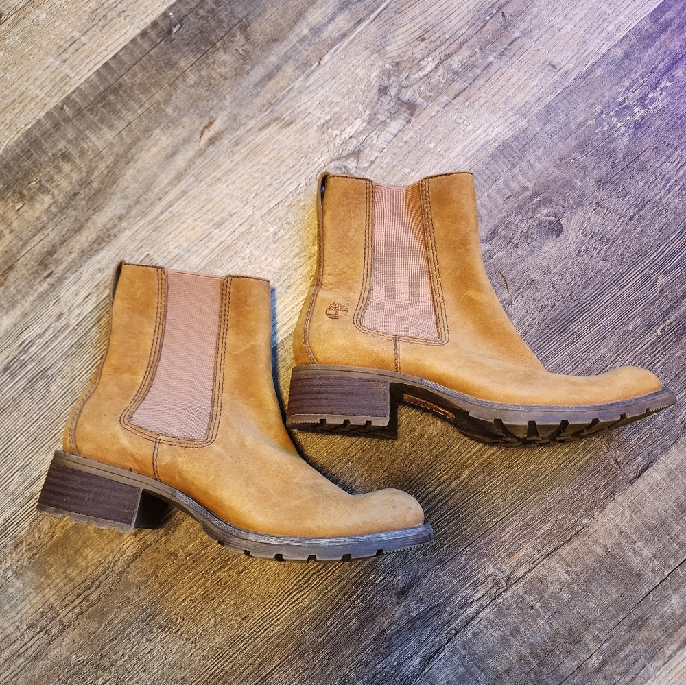 Timberland Chelsea suede ankle boots camel nubuck size 6